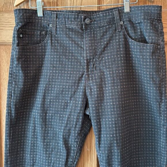 AG ADRIANO GOLDSCHMIED Everett Slim Straight Leg Check Print Pants - Picture 6 of 14